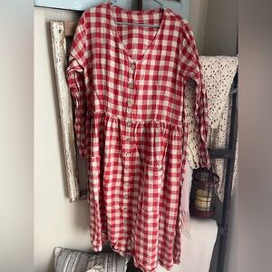 Simply Grey Life Women's LUISA linen dress with long sleeve, red checks